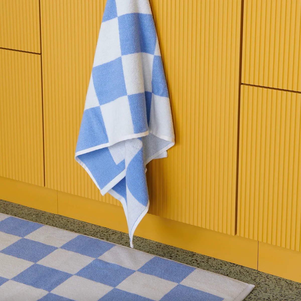 Badematte „Check Sky Blue 50×90 cm“ | Fröhlich & funktional | HAY