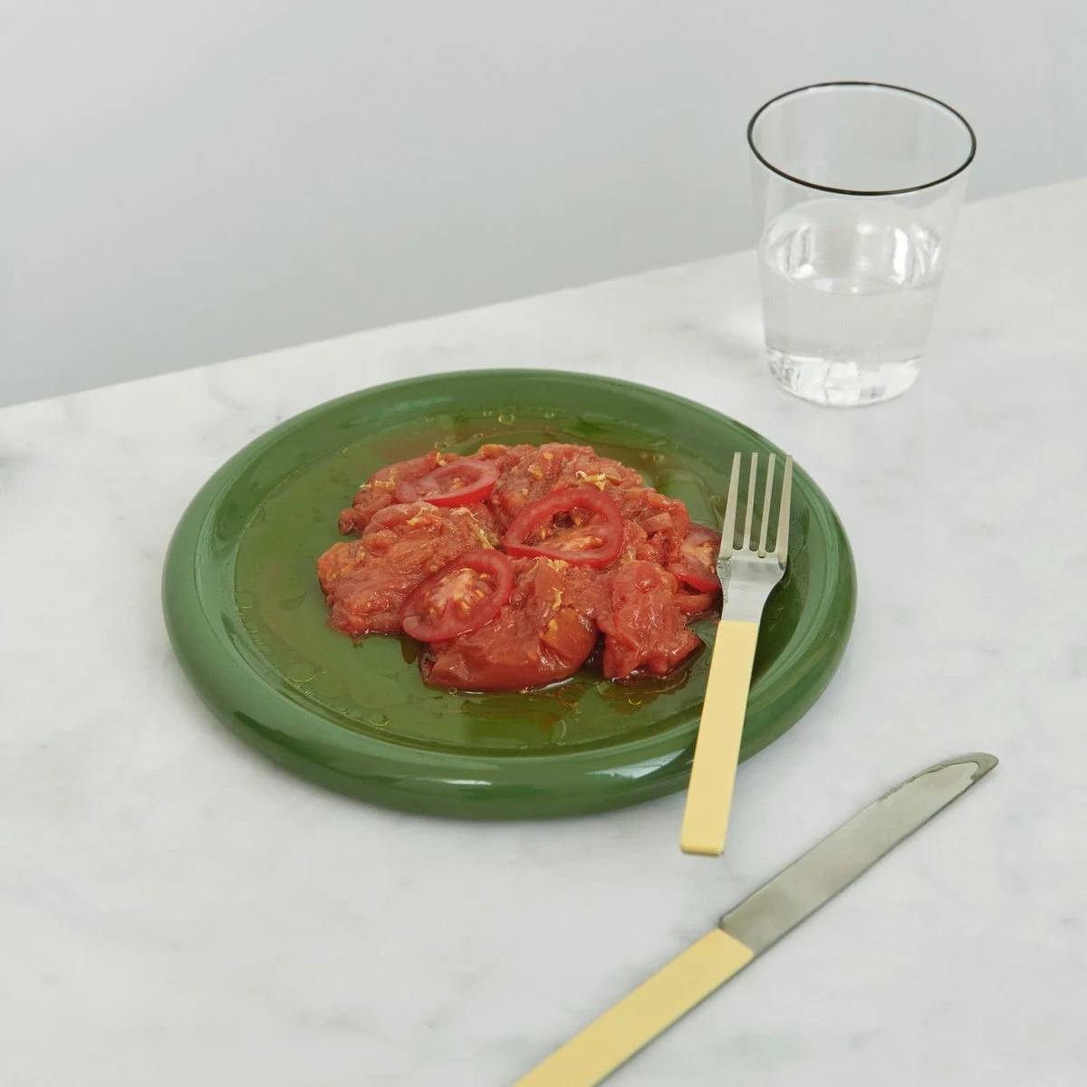 Teller „Barro Plate Green 18 cm“ | 2er-Set für kleine Gänge | HAY