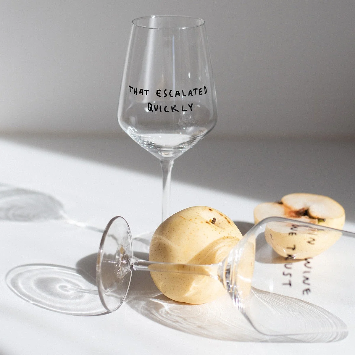Weinglas "That Escalated Quickly" | Special Edition | Charmante Weinseligkeit